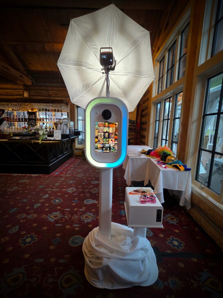 Professional DSLR photo booth in a mountain venue